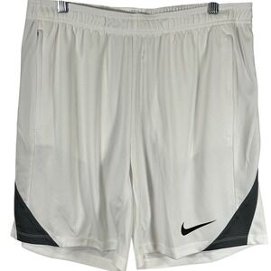 Nike Mens Dri-FIT Basketball Training Shorts White Black FN2401-100 Size L
